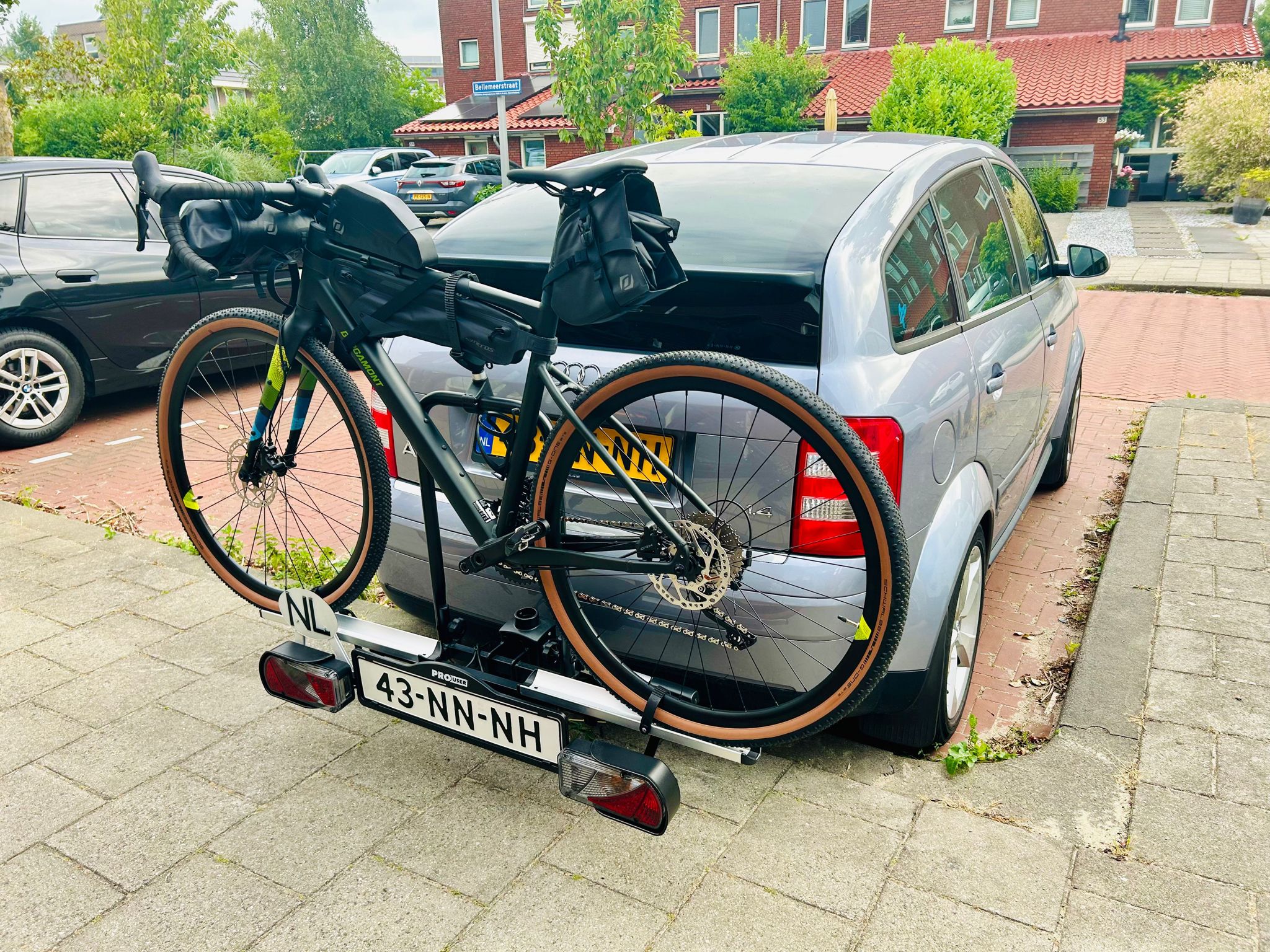 Audi_A2_met_Pro_User_Diamant_1_fietsendrager.jpeg
