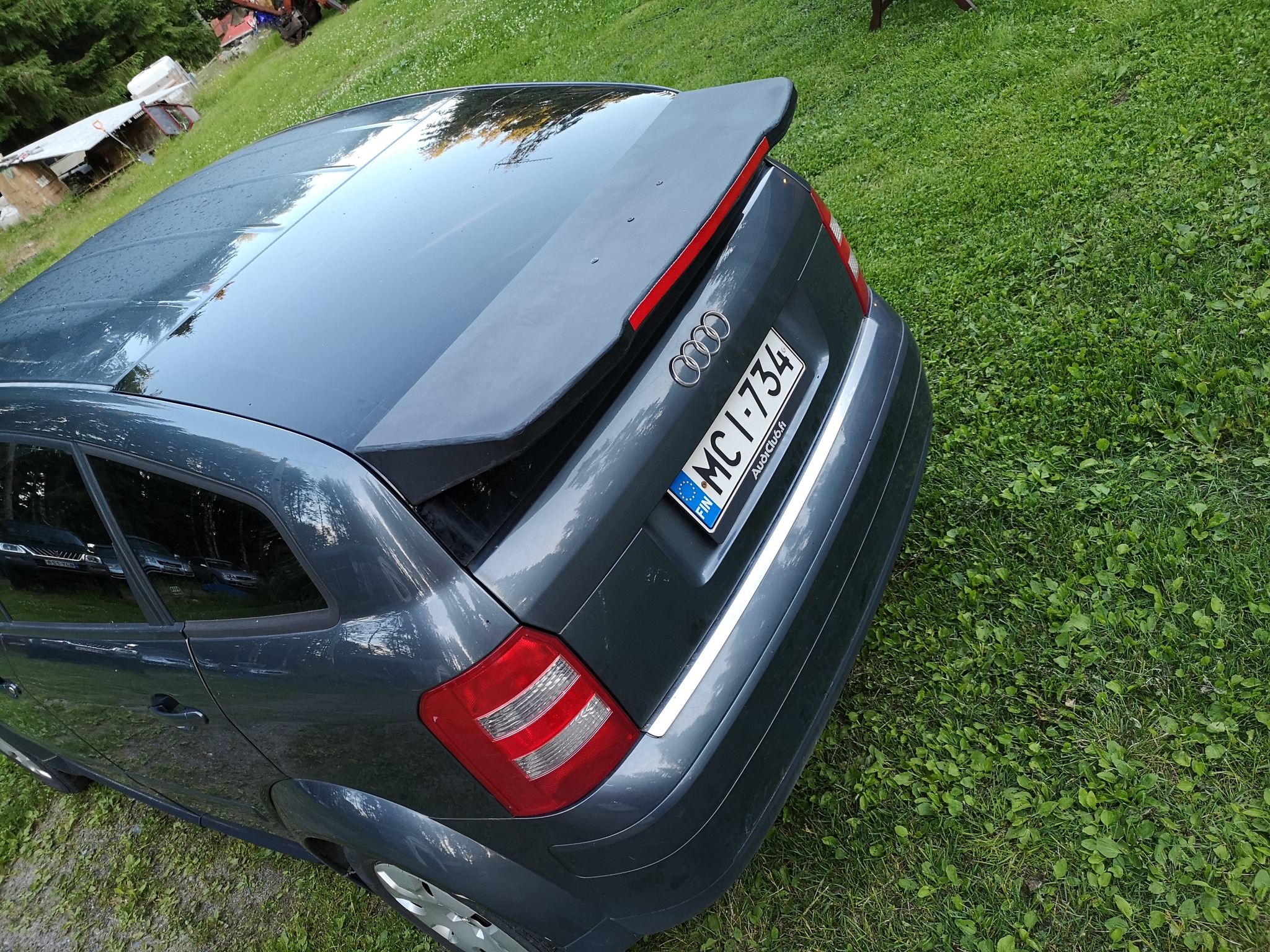 audi a2 spoiler.jpg