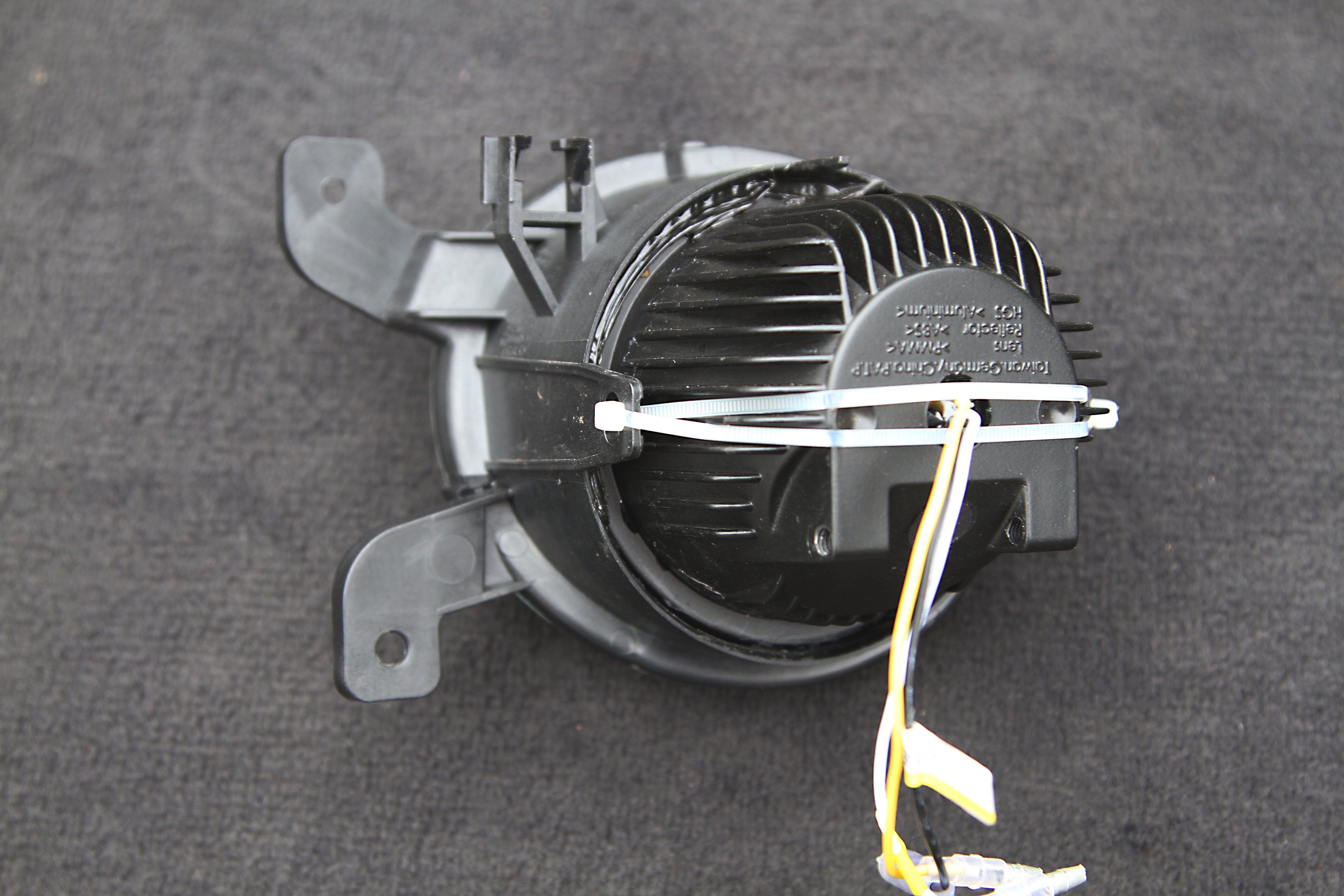 20. DRL in mistlampbehuizing.jpg